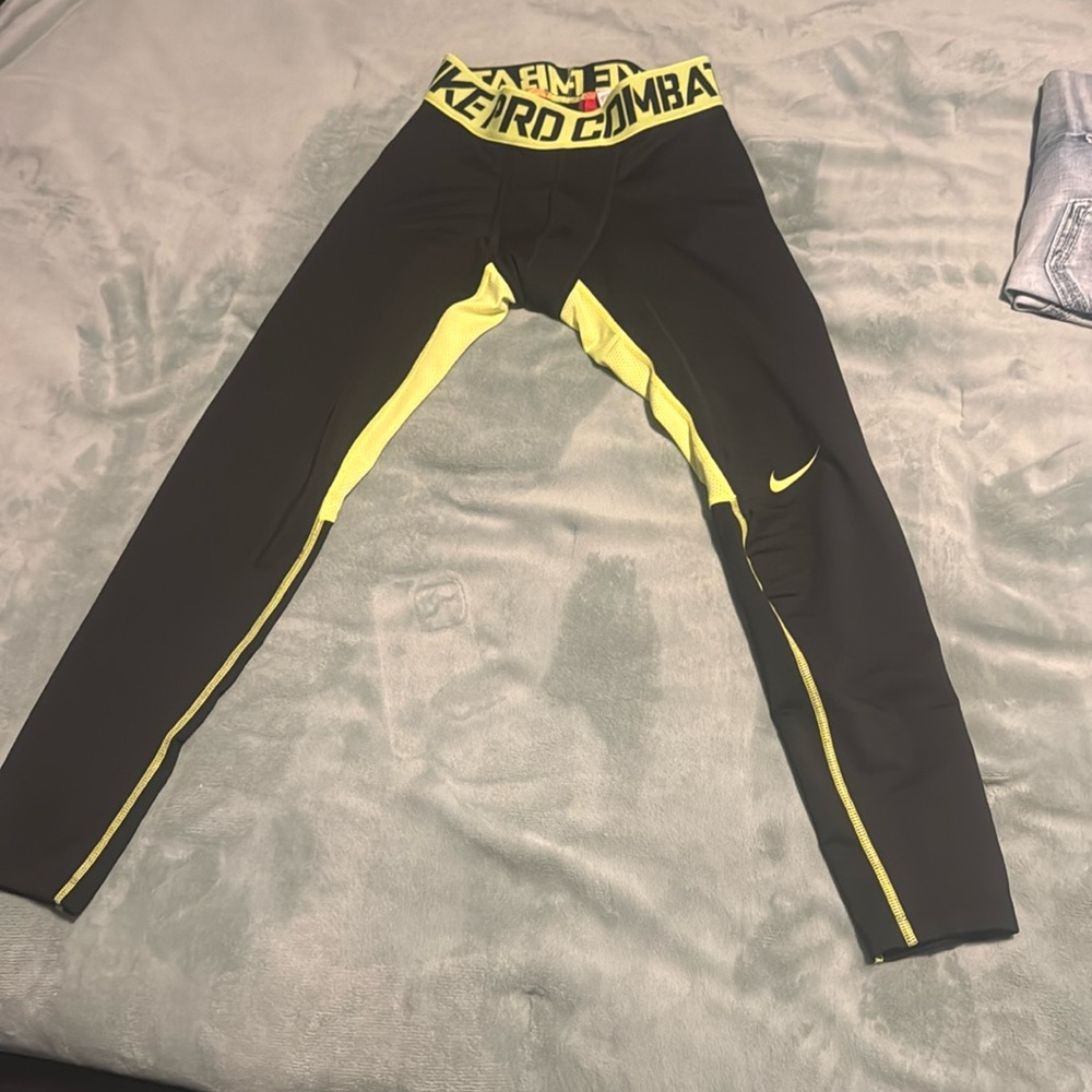 Men’s Nike Pro Combat Warm Tights - Size Large